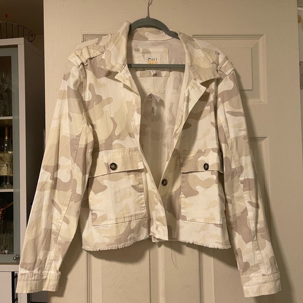 Cropped Camo Jacket